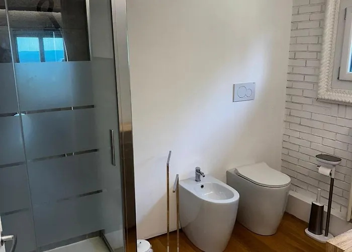 Maggiore Escape - Con Idromassaggio Esterno Nebbiuno