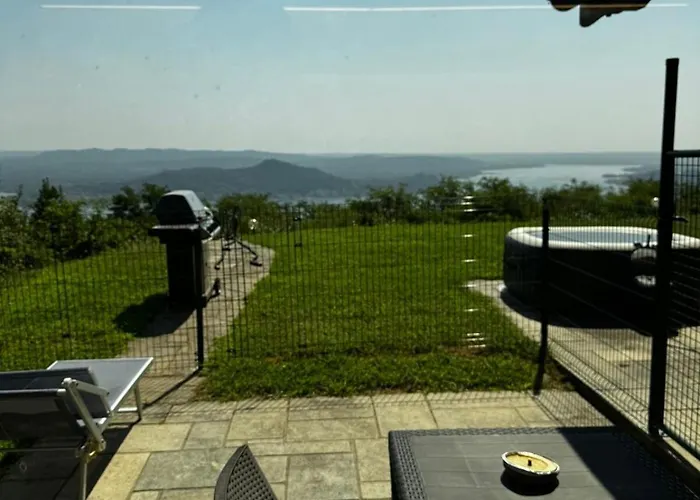 Lägenhet Maggiore Escape - Con Idromassaggio Esterno *